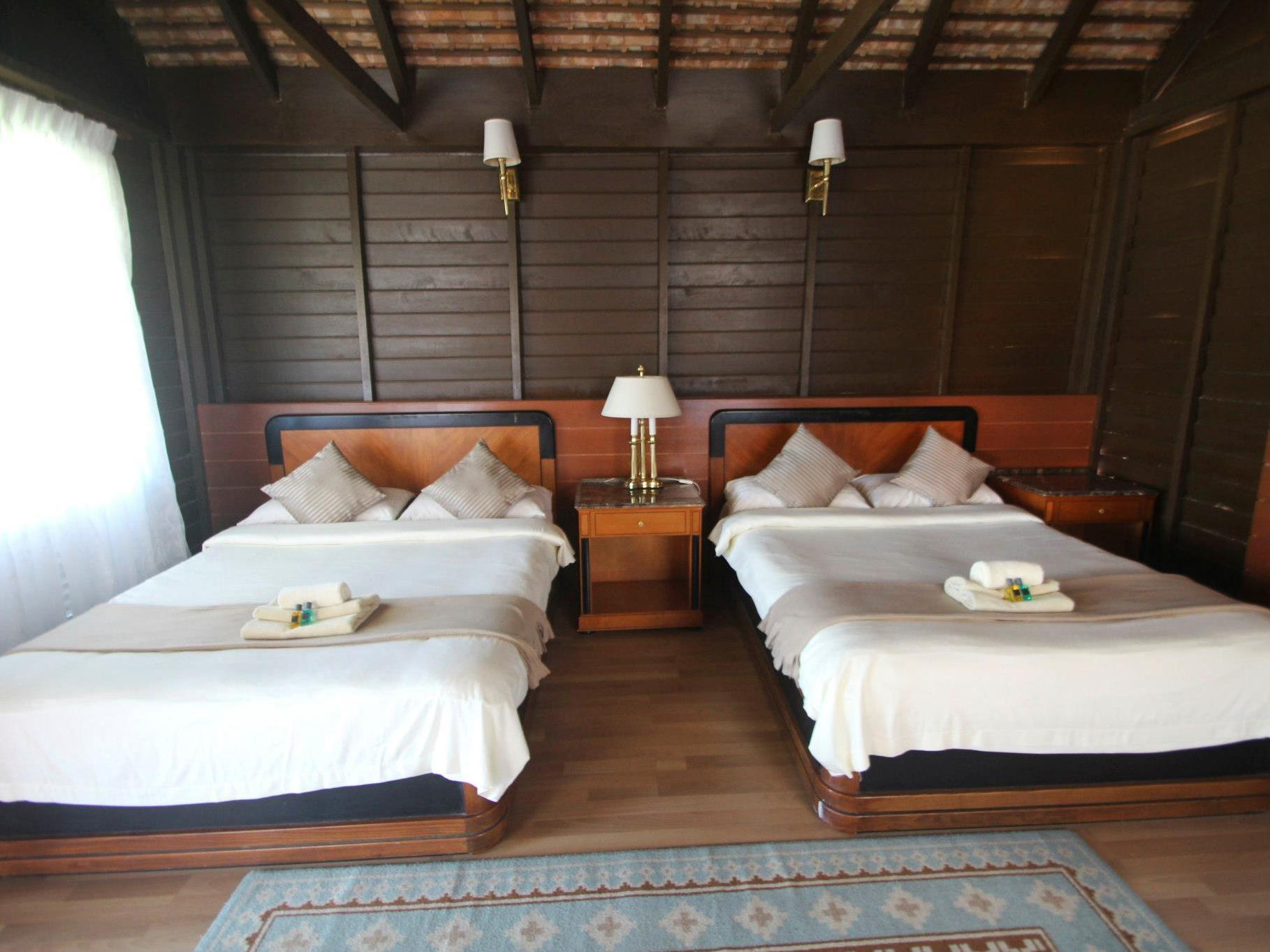 The Manor Beach Resort Besut Кампунг-Куала-Бесут Экстерьер фото
