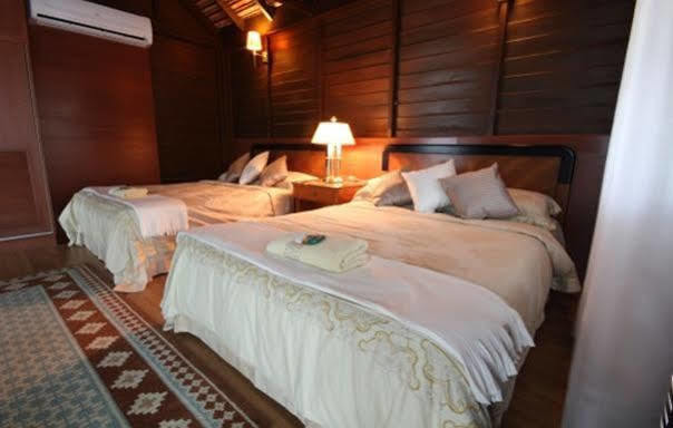 The Manor Beach Resort Besut Кампунг-Куала-Бесут Экстерьер фото